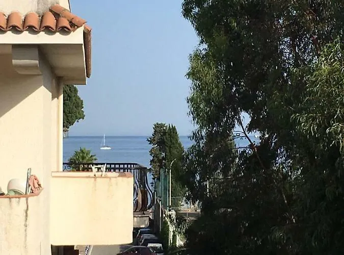 Wonderful House Дом отдыха Джардини-Наксос